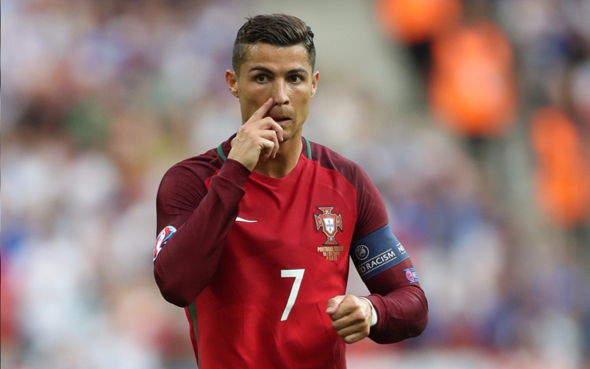 “马科斯·莫奇的坚韧防守,成为阿根廷美洲狮队攻守转换的关键”