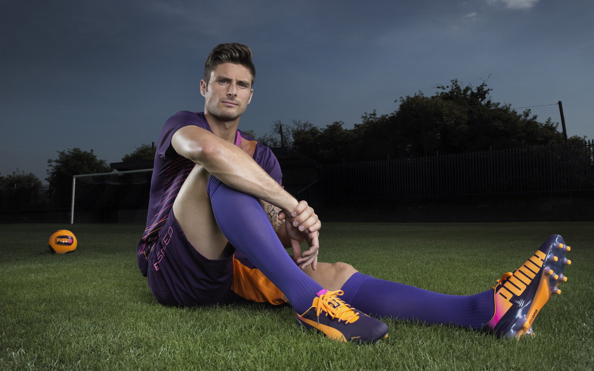 瑞安:随着经验积累,逐渐成为全黑队的顶级球员,瑞安足球俱乐部